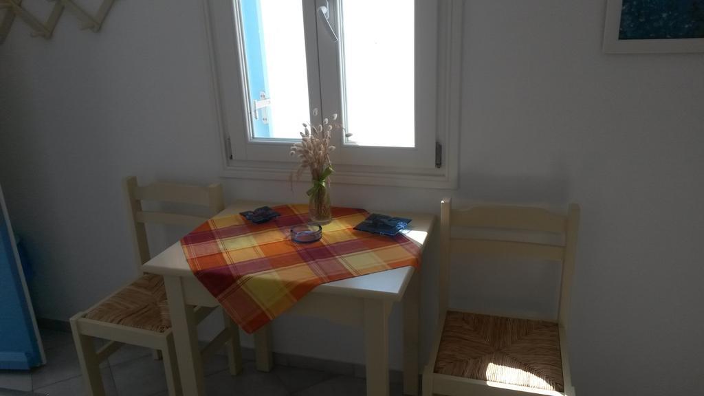Antonia Studios Náousa Kamer foto
